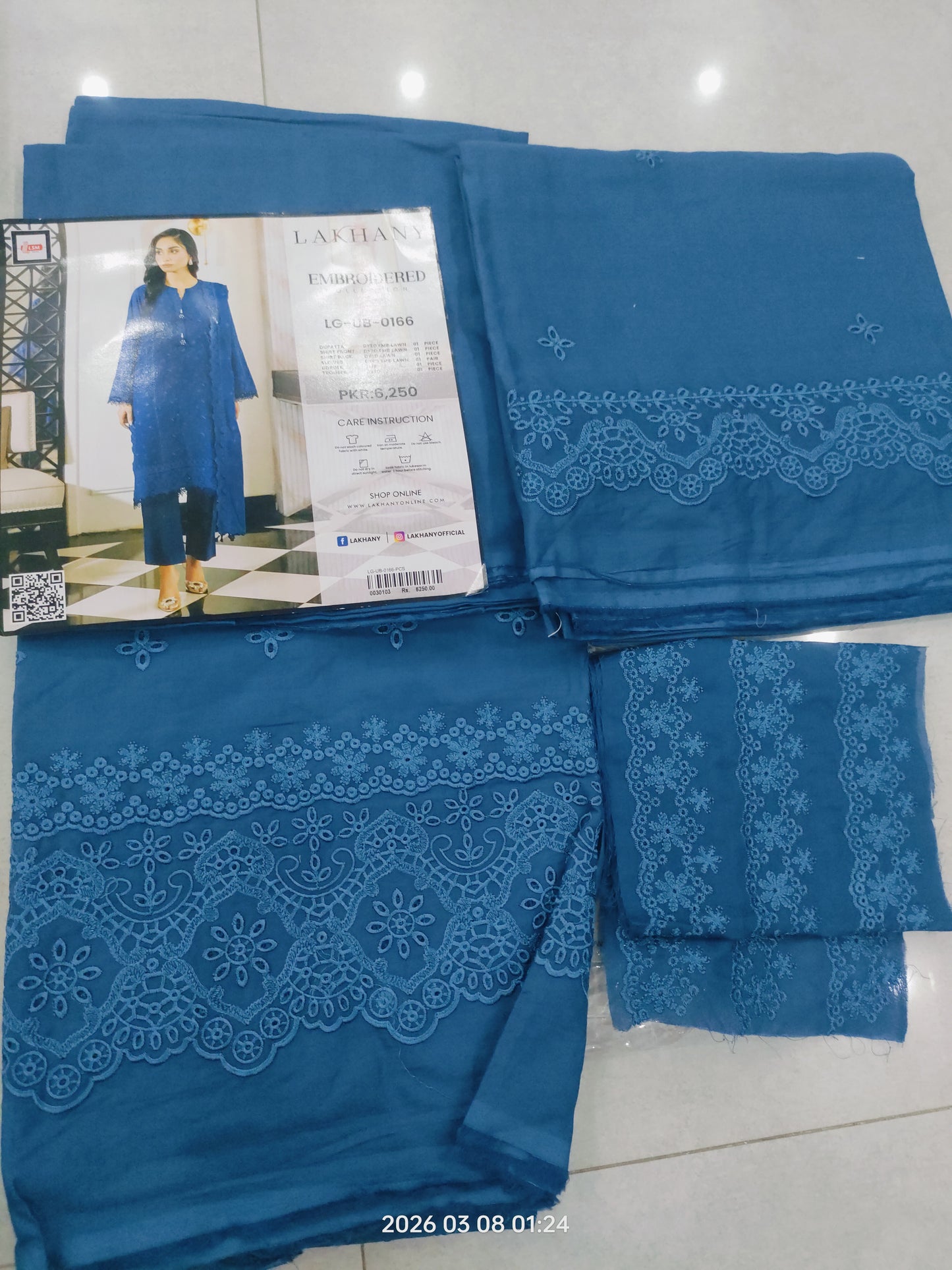 LAKHANY emb Lawn (1082-2)