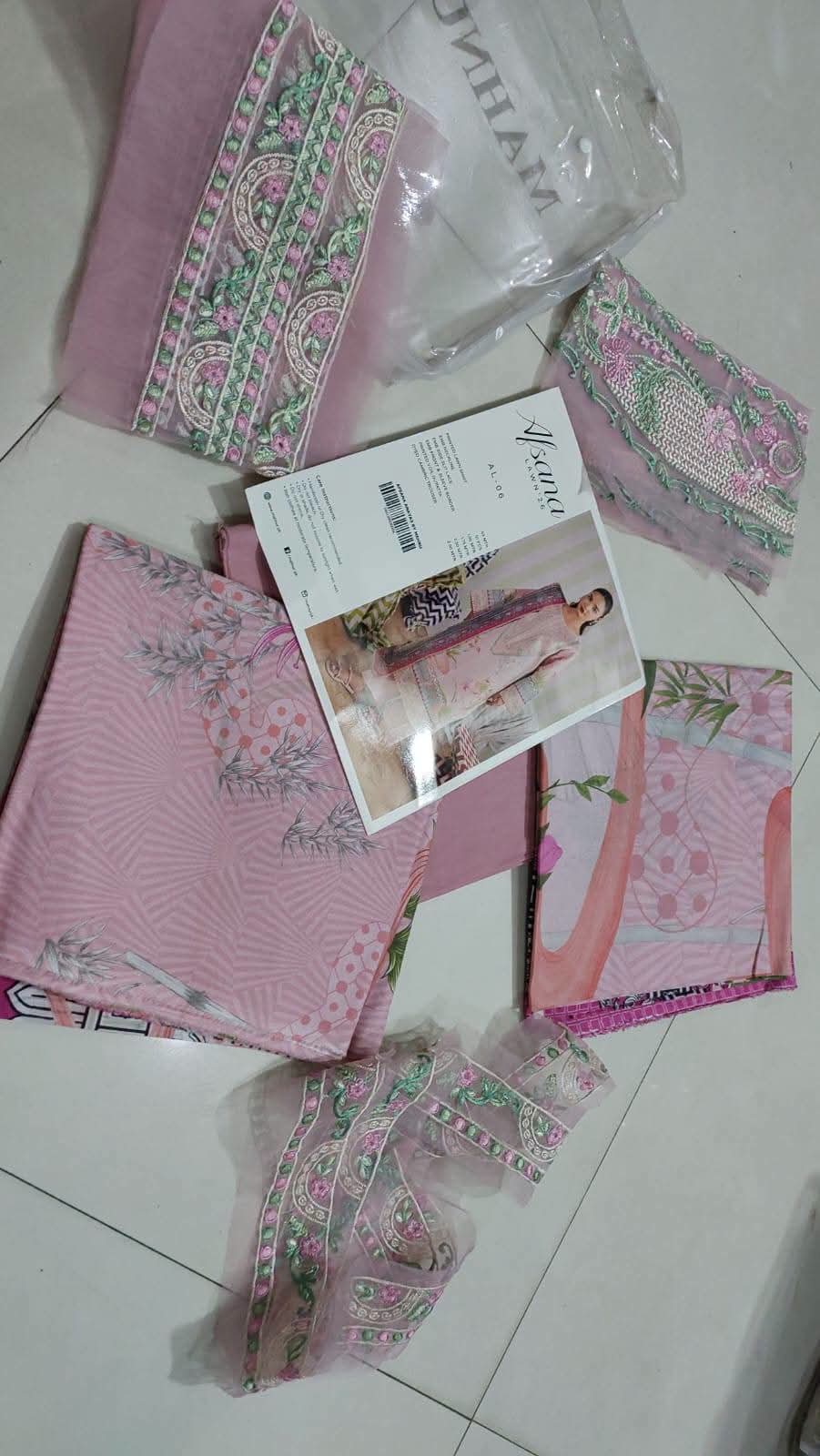 Mahnur Lawn emb (1226-6)